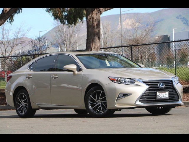 BUY LEXUS ES 2017 350, Daily Deal Cars